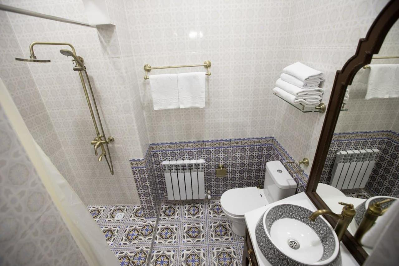 The Shahar Hotel Tashkent Bagian luar foto